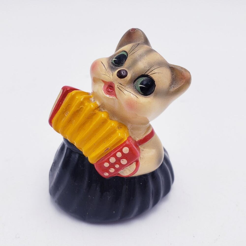 Vintage 1960's Bisque Ceramic Cat Pencil Sharpener